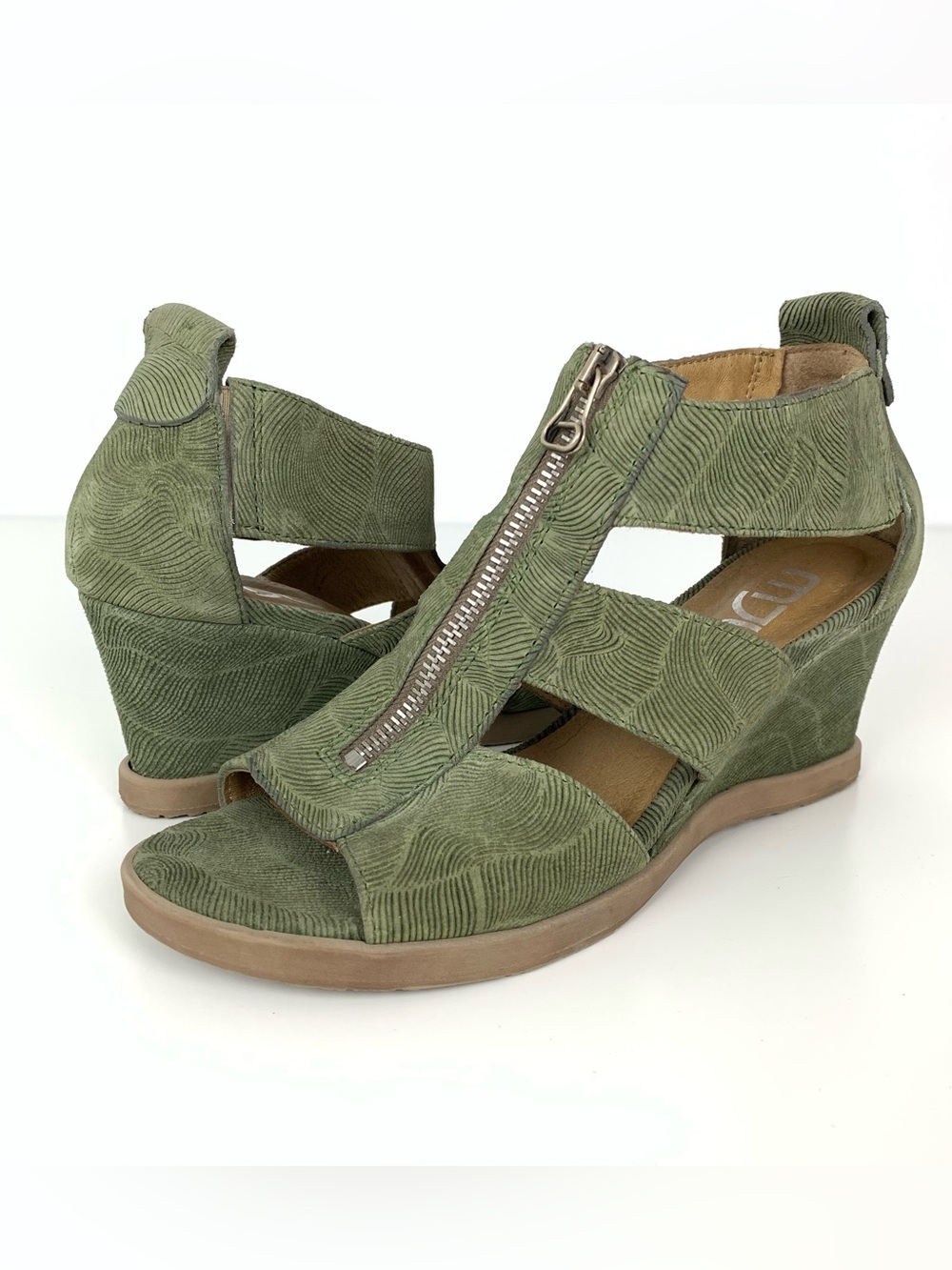 Mjus Sandals Platform Green Sz 39 Italy Front Zip Up Suede-like Textured Read